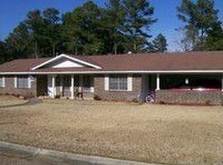 1620 Karen Cir, Magnolia, AR 71753