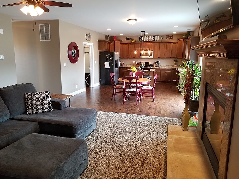 1st image of 891 Dunhill Dr