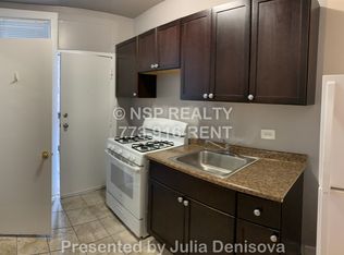 5662 N Ridge Ave #L, Chicago, IL 60660