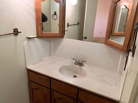 4th image of 1150 Manzanito Dr