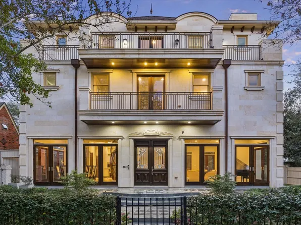 2247 Bartlett St, Houston, TX 77098