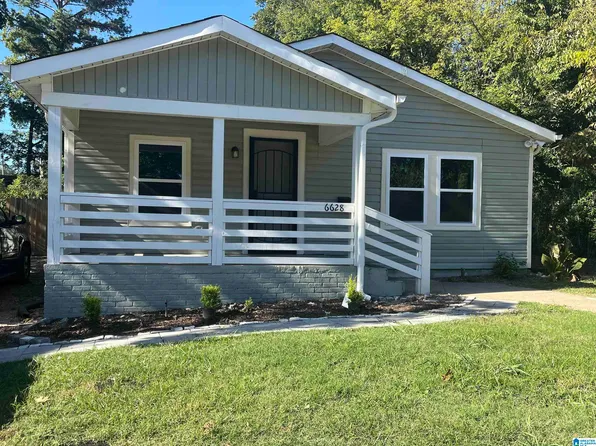 6628 Dr Martin Luther King Dr, Fairfield, AL 35064