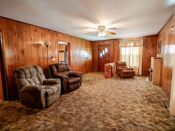 5th image of 525 E Scott Street