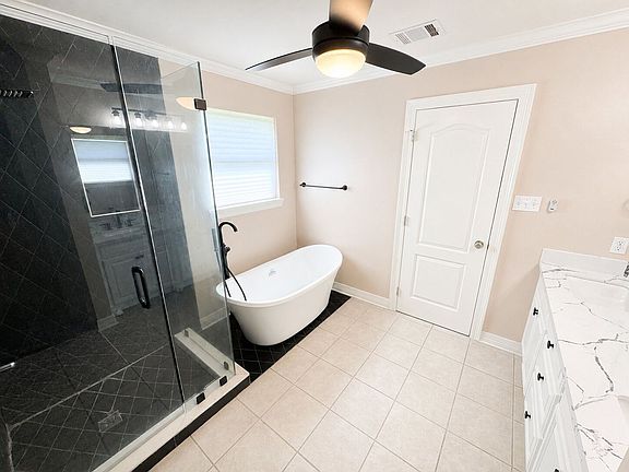 5th image of 1022 Creole Dr