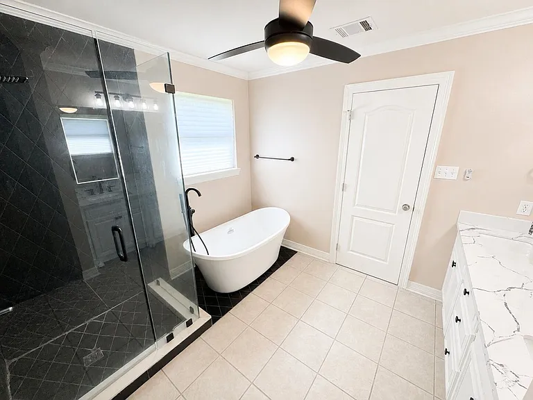 1022 Creole Dr — Photo 5