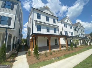 3160 Webb Rd #8A, Alpharetta, GA 30004