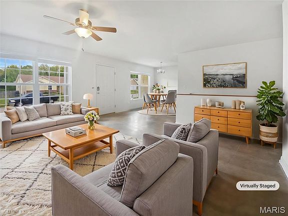 3rd image of 314 Hawks Perch Pl