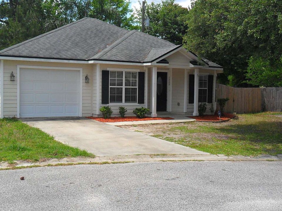 1st image of 1209 SW Jamestown Gln