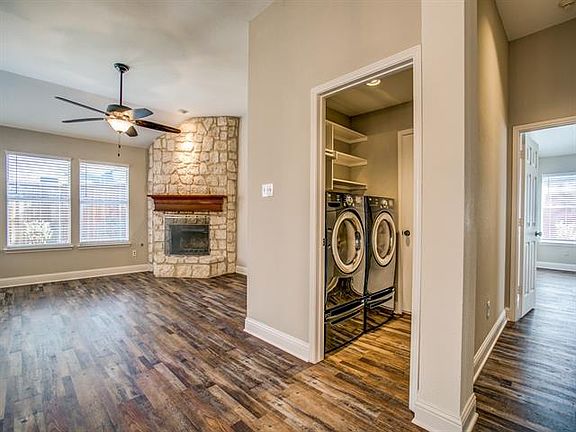 5th image of 1133 Taylor Ln