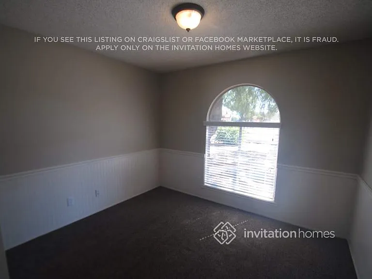 656 S Robin Ln — Photo 3