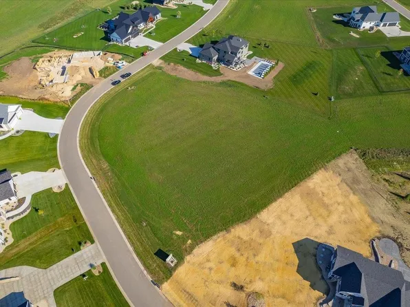 6638 Wagners Vineyard Trail #183, Sun Prairie, WI 53590