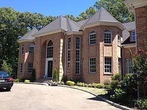 2nd image of 32 Hollows Ct