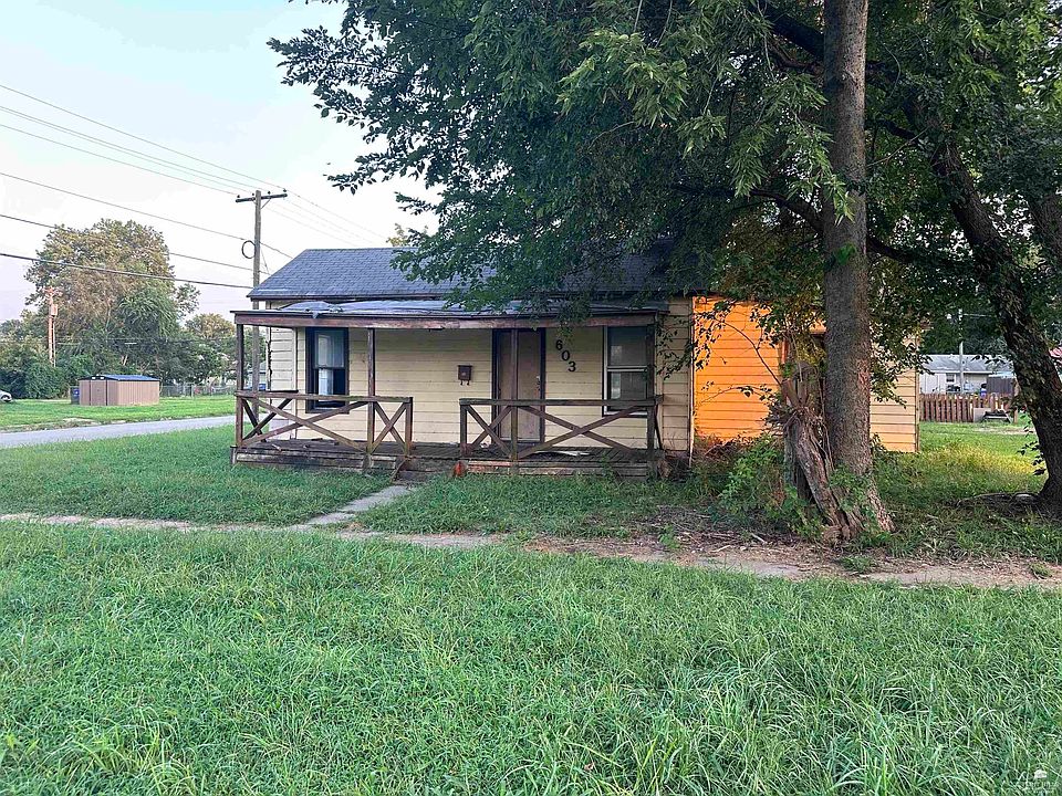 1st image of 603 W 12th St