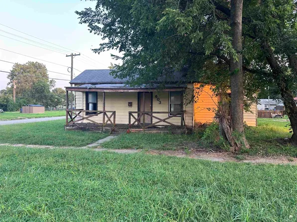 603 W 12th St, Junction City, KS 66441