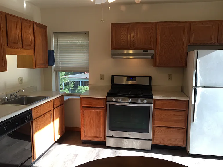1128 Milton St #2 — Photo 7