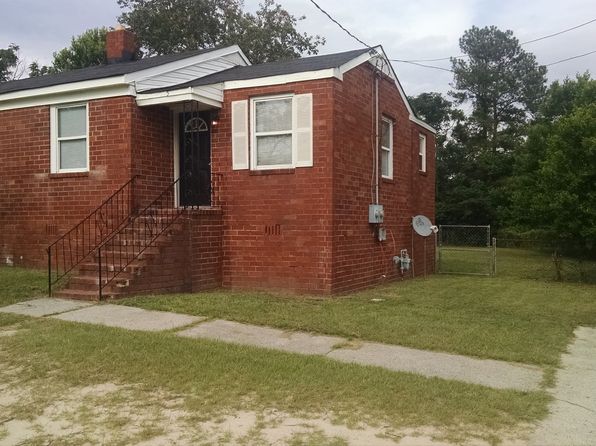 625 Crestlyn Dr