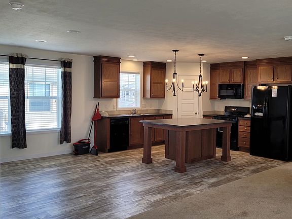 3rd image of 1585 Ray Blvd #679