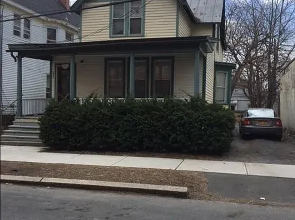 Beautiful 6 bedroom, 2 Bath, 482 Yates St #6B-2Ba, Albany, NY 12208