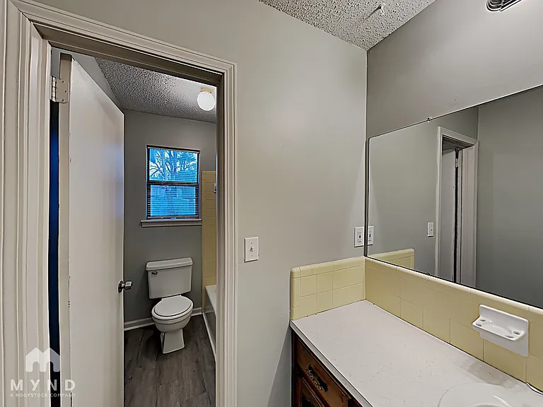 9925 Miller Ave — Photo 14
