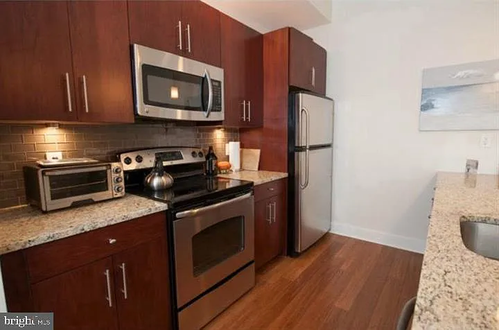 551 N Lawrence St #1 — Photo 2
