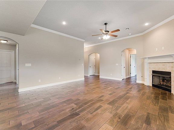 4th image of 4204 SW Limestone Ave