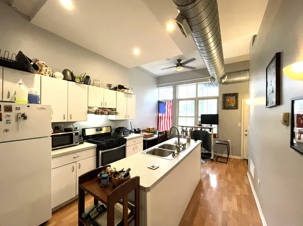 1451 W Huron St #1, Chicago, IL 60642
