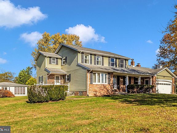 4th image of 10795 Utica Mills Cir