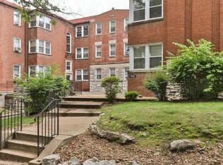 7535 Byron Pl APT 2E, Saint Louis, MO 63105