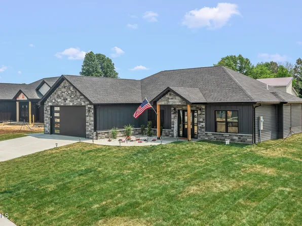 10890 Country Aire Meadows Ct, Holts Summit, MO 65043