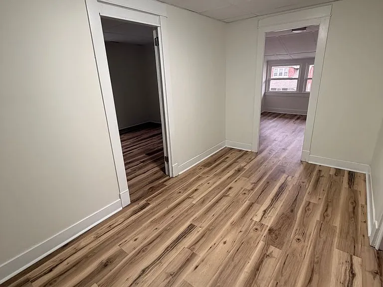 1813 W Gaulbert Ave — Photo 8