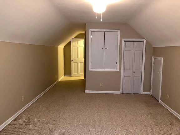 5th image of 3207 Stanfield Dr
