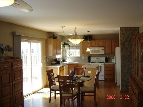 4th image of 522 Treasure Dr