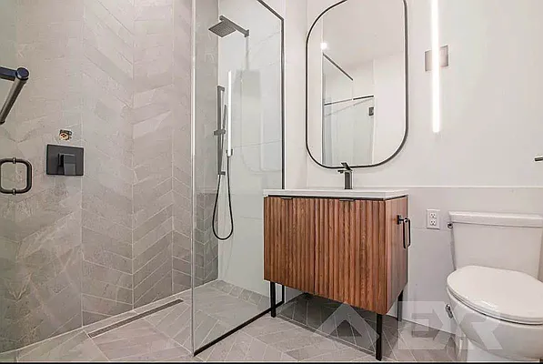 Rented by EXR | media 23