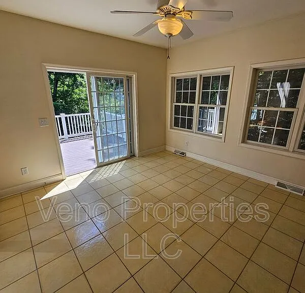 5 Brighton Ct — Photo 21