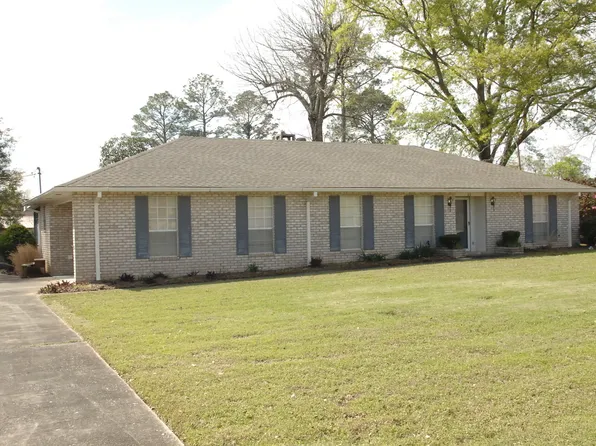 21 Janice St, Columbia, MS 39429