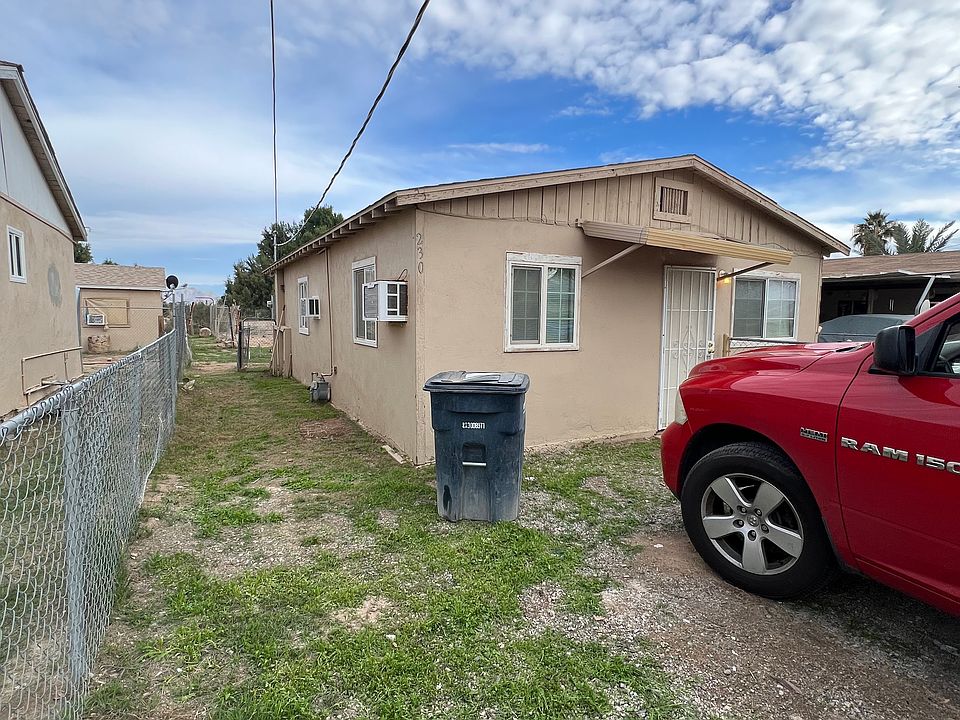 1st image of 230 Cottonwood Ln