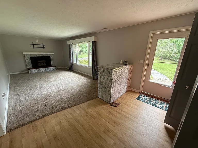 21 Spivey Lake Dr — Photo 2
