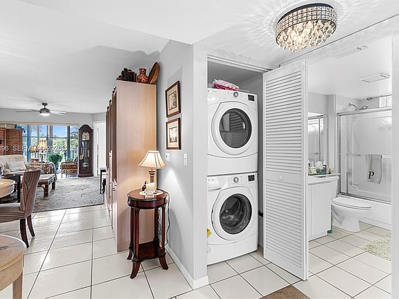 3rd image of 10160 NW 24th Pl APT 210