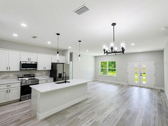 4th image of 8649 N Zurich Way