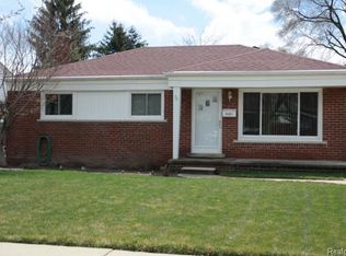 33231 Rosslyn Ave, Garden City, MI 48135