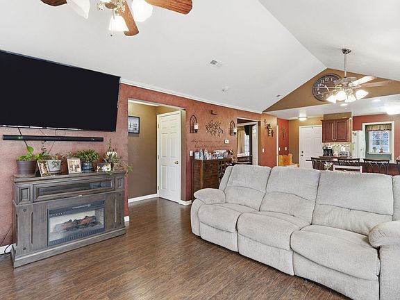 5th image of 134 Cozy Court #150