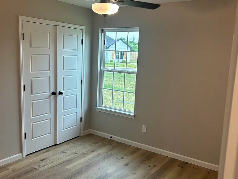 1106 Brook Ct — Photo 15