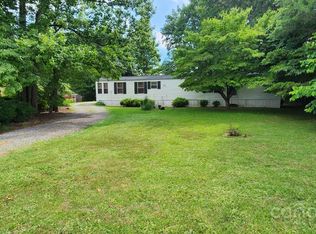 7724 State Highway 90 E, Stony Pt, NC 28678