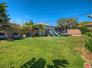 7948 Chase Ave, Los Angeles, CA 90045