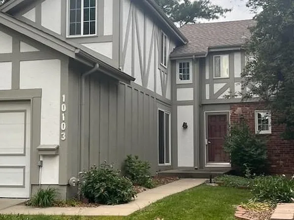 10103 Edelweiss Cir, Merriam, KS 66203