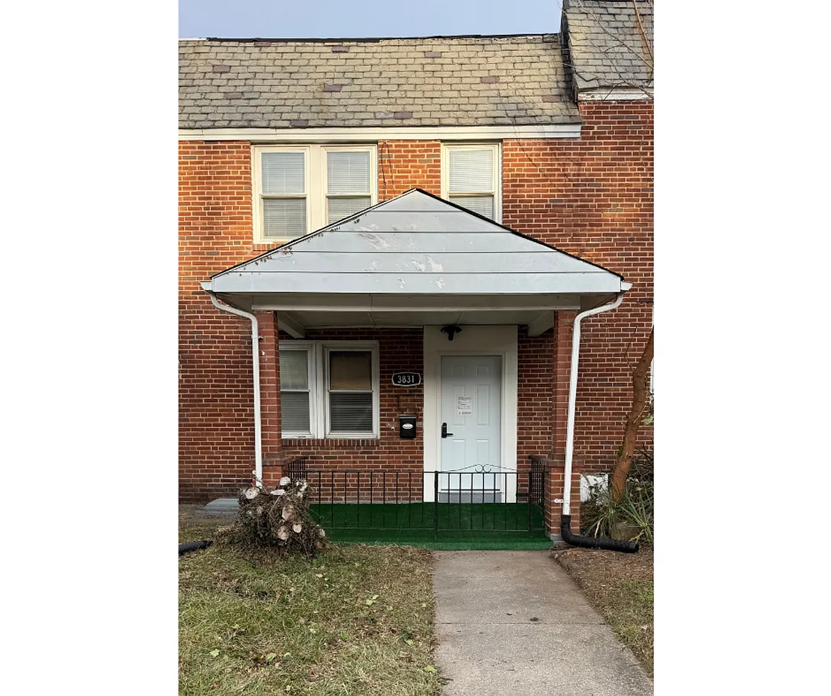 Photo 1 of 11 - 3831 Derby Manor Dr #1B - Baltimore, MD Primary Photo - 3831 Derby Manor Dr #1B