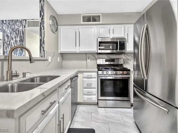 3078 Tarpon Dr Unit 203, Las Vegas, NV 89120