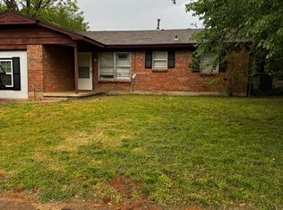 1216 McDonald Dr, Midwest City, OK 73130
