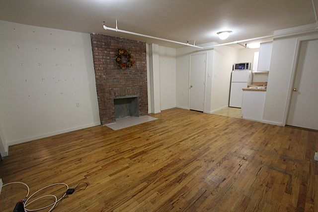 2nd image of 321 W 30th St APT A1