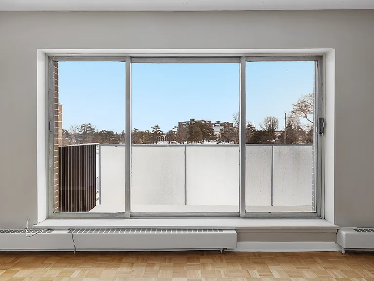 810 Canterbury Ave — Photo 28
